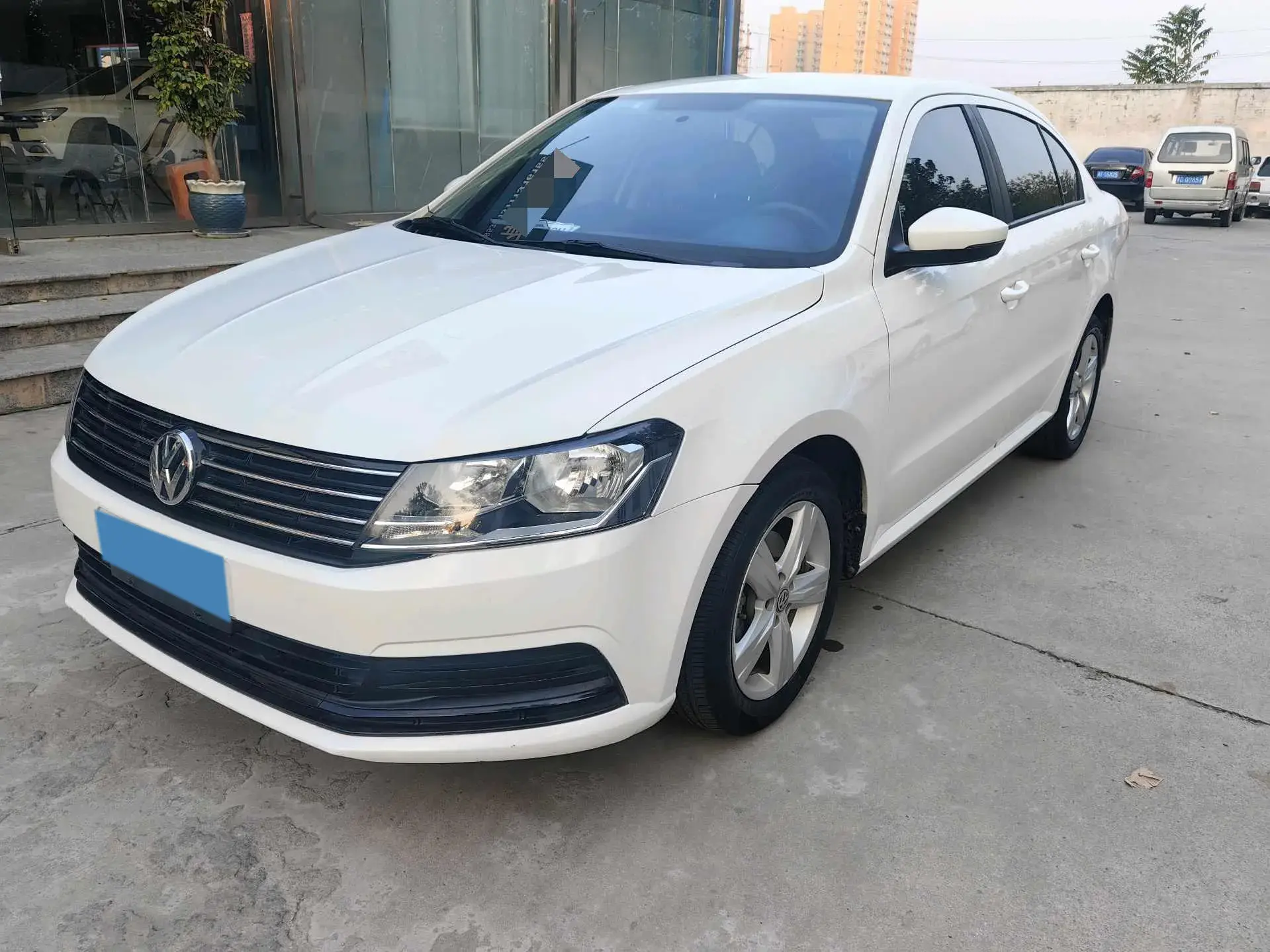 2017 VOLKSWAGEN LAVIDA view 1