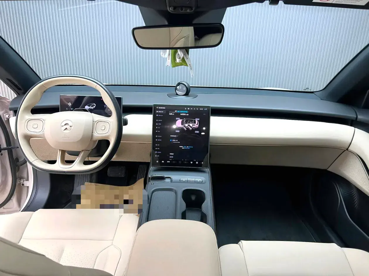 2023 NIO ET5T thumbnail 4