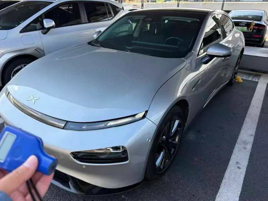 2022 XPENG P7 view 1