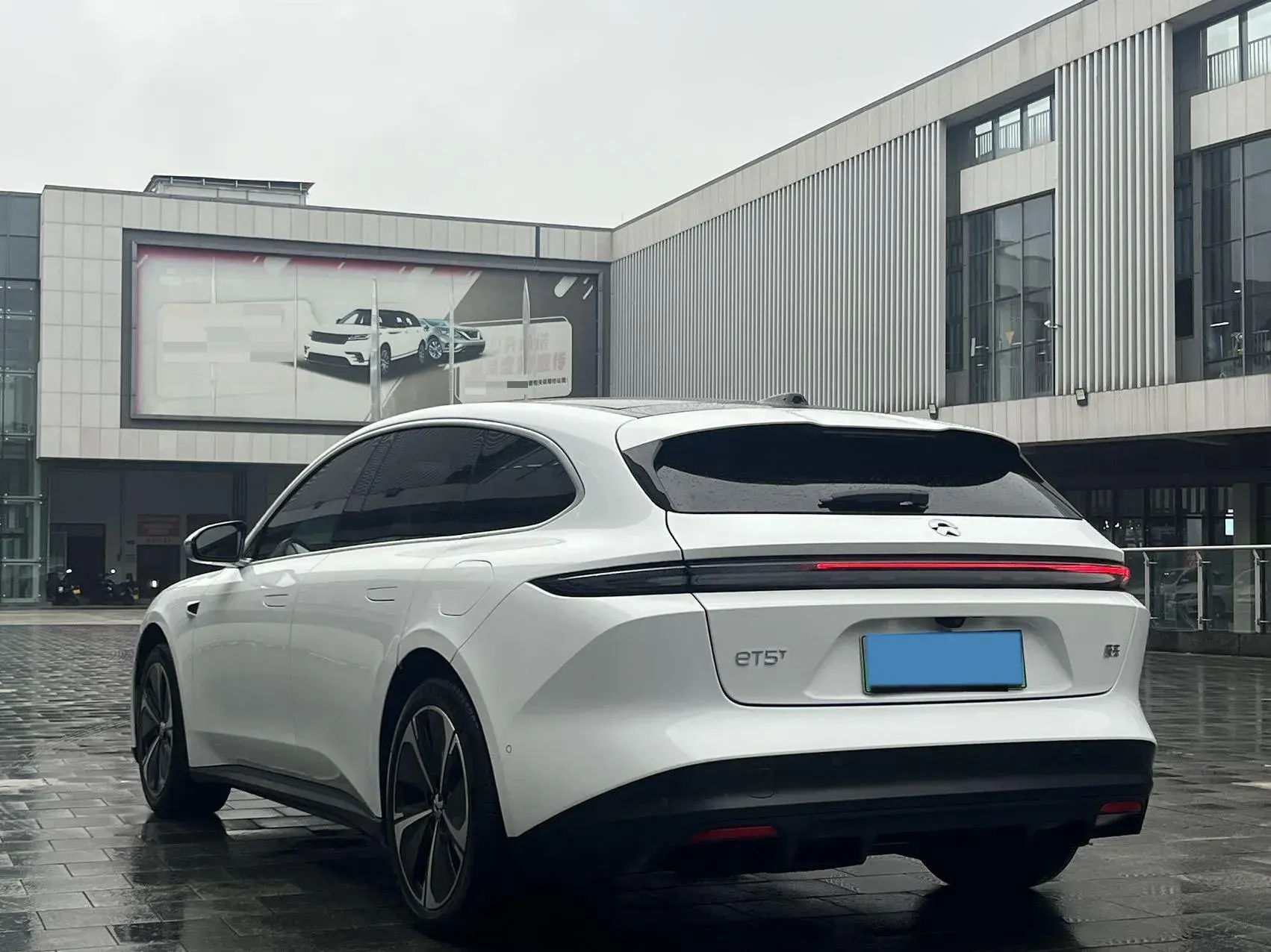 2024 NIO ET5T thumbnail 4