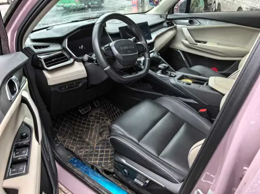 2022 LYNK&CO 06 thumbnail 3