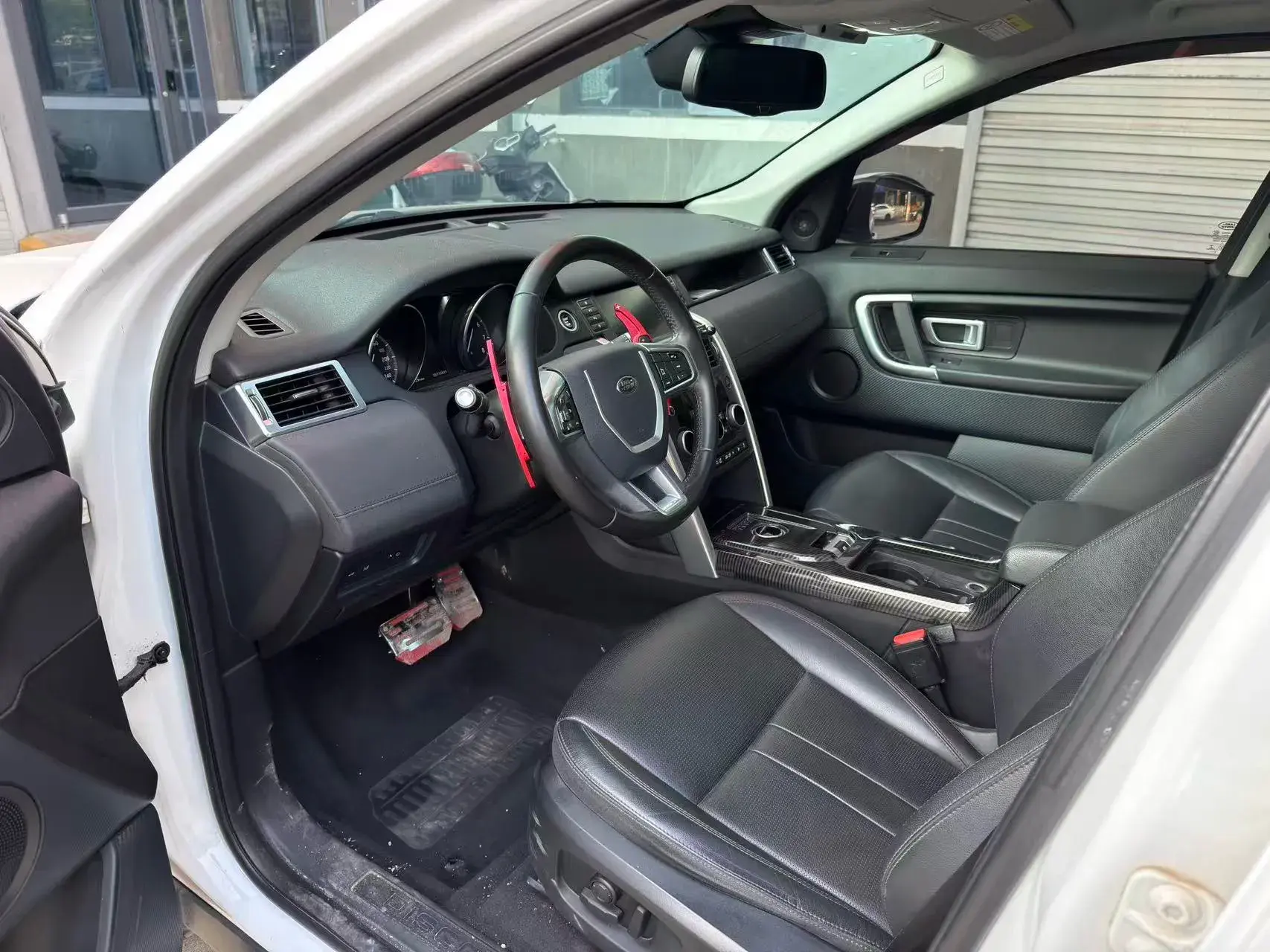 2018 LAND ROVER thumbnail 3