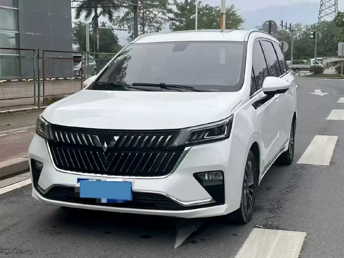 2022 WuLing JiaChen 1.5T 147HP L4 CVT