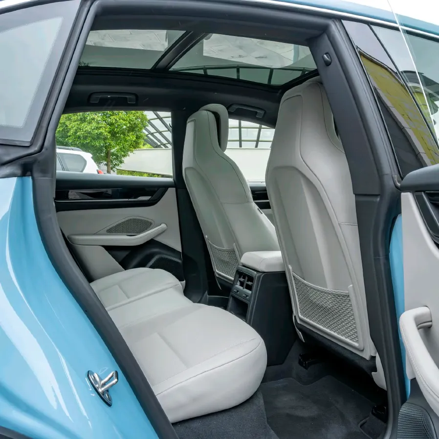 2024 Porsche Macan All-Electric BEV 100KWH,autocango,china used car exporter,china ev exporter,chinese used car exporter,chinese used ev exporter