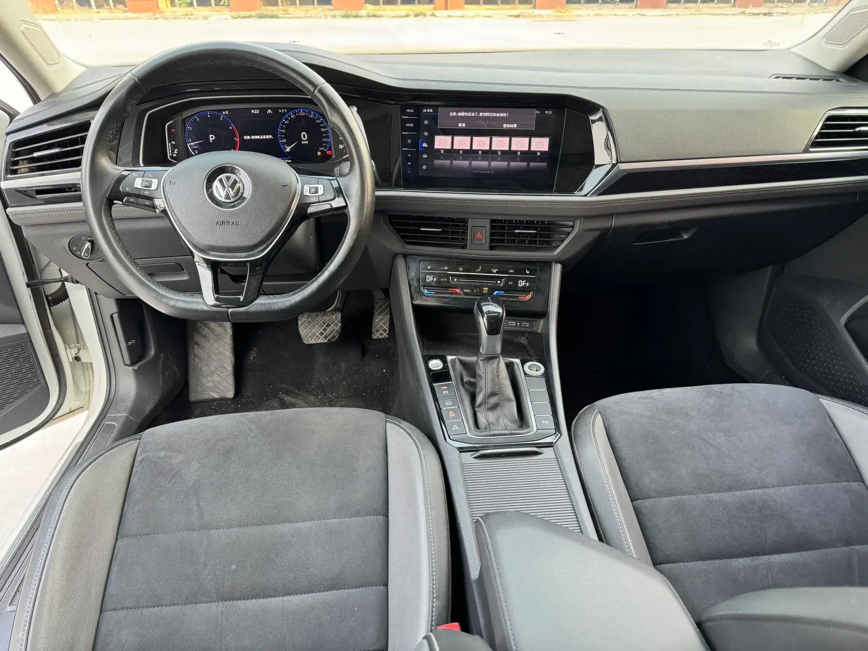 2021 VOLKSWAGEN SAGITAR thumbnail 4