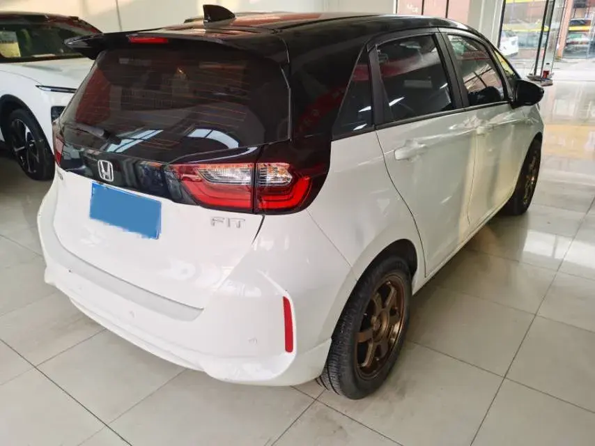 2021 HONDA FIT thumbnail 3