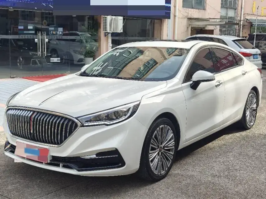 2022 HONGQI H5 view 1