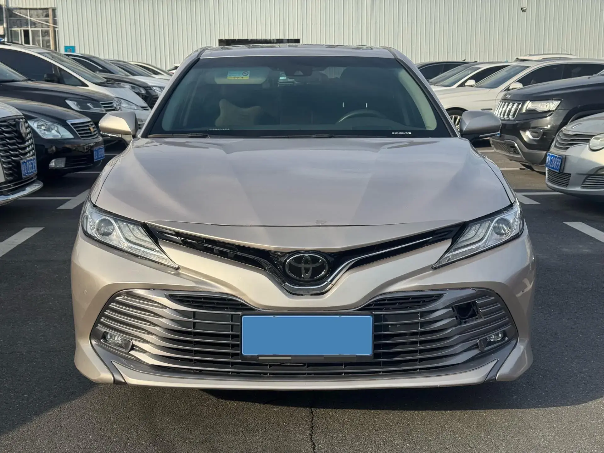 2019 TOYOTA CAMRY thumbnail 2