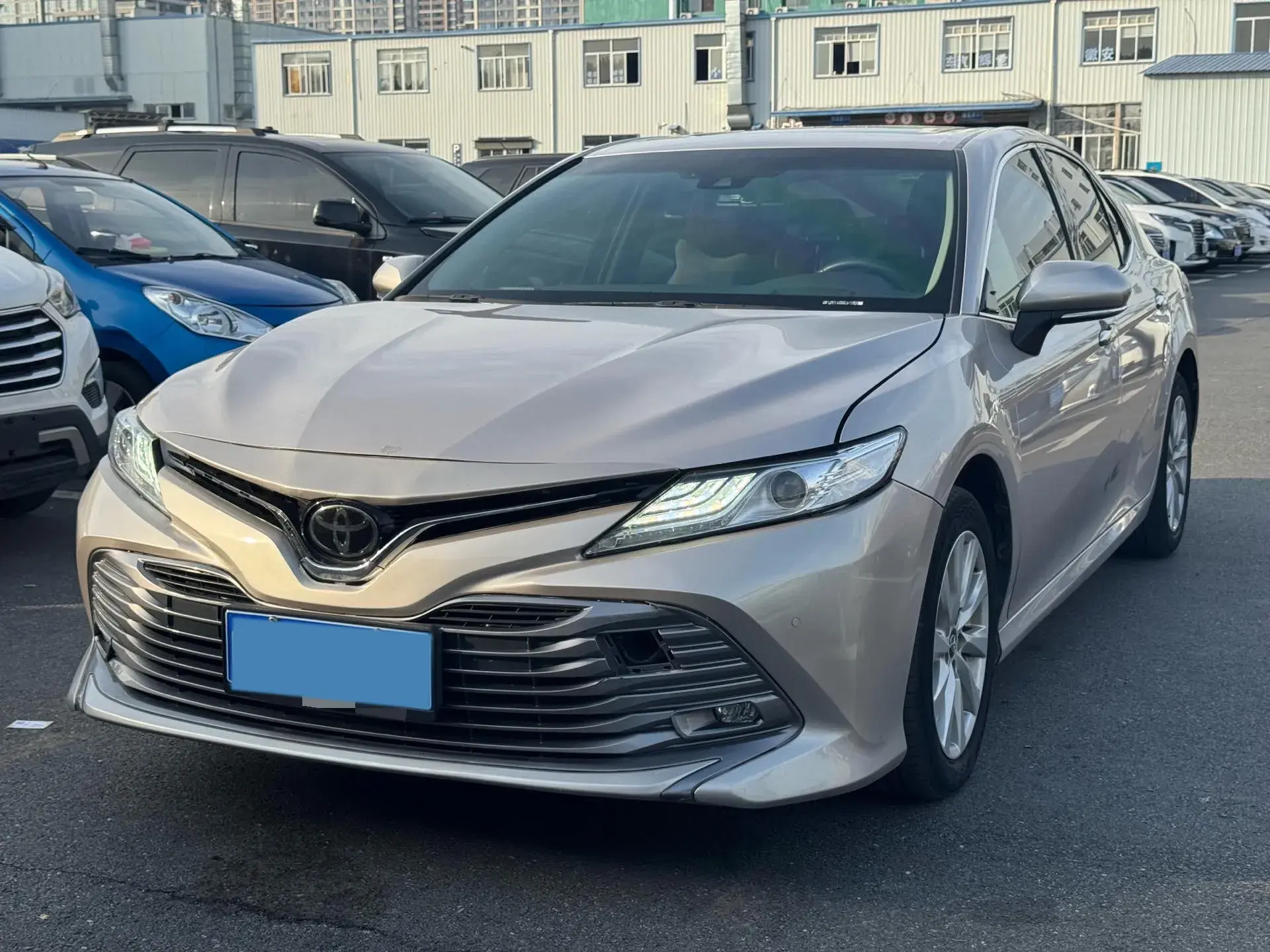 2019 TOYOTA CAMRY view 1