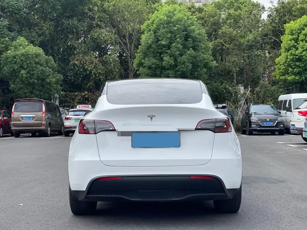 2022 Tesla Model Y BEV 60KWH,autocango,china used car exporter,china ev exporter,chinese used car exporter,chinese used ev exporter