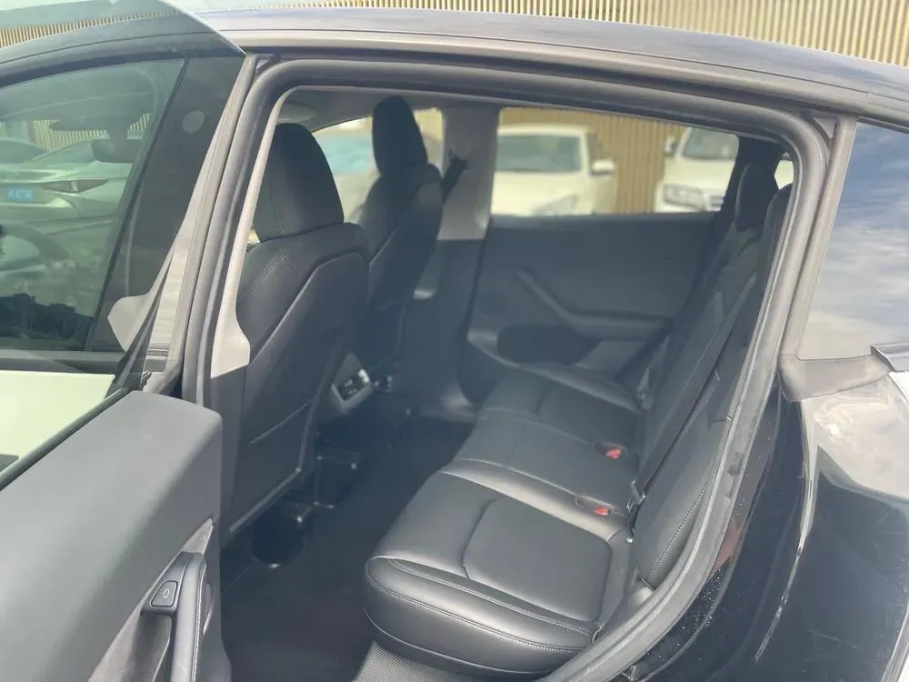 2022 Tesla Model Y BEV 60KWH,autocango,china used car exporter,china ev exporter,chinese used car exporter,chinese used ev exporter