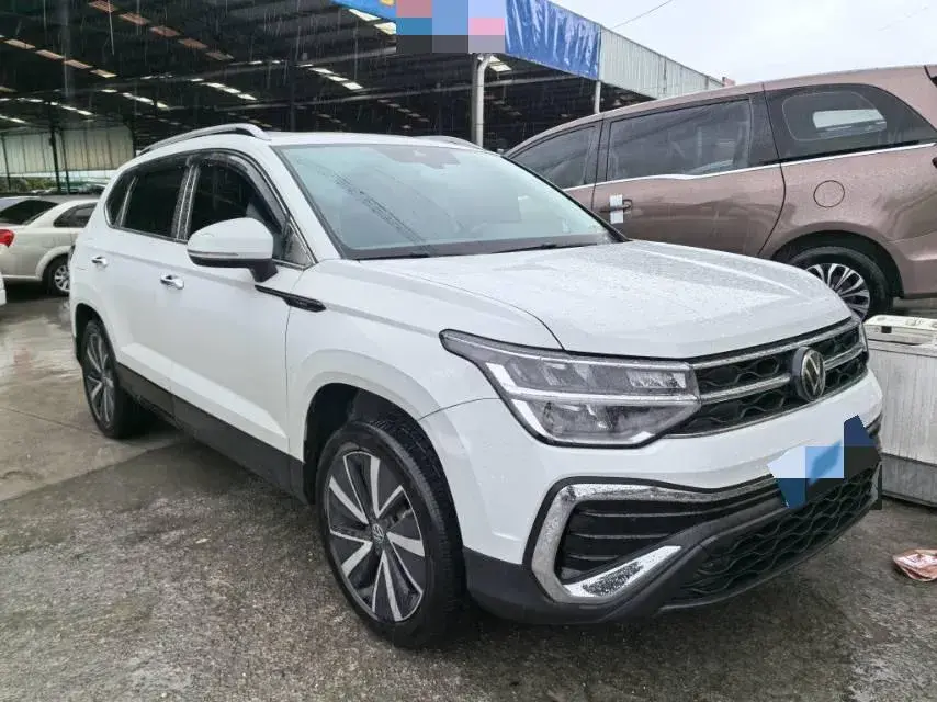 2023 VOLKSWAGEN THARU thumbnail 2