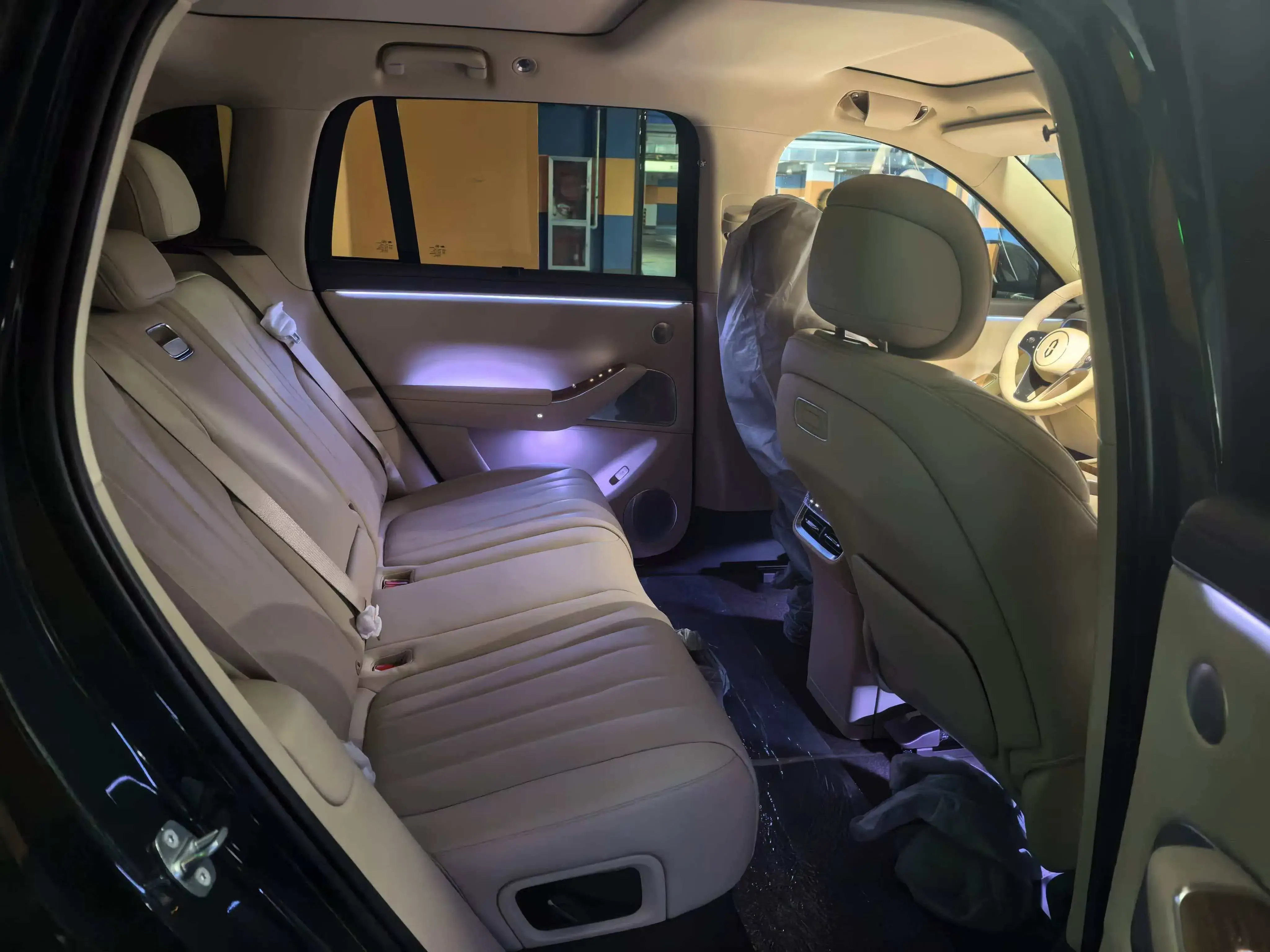 2023 AITO AITO thumbnail 3