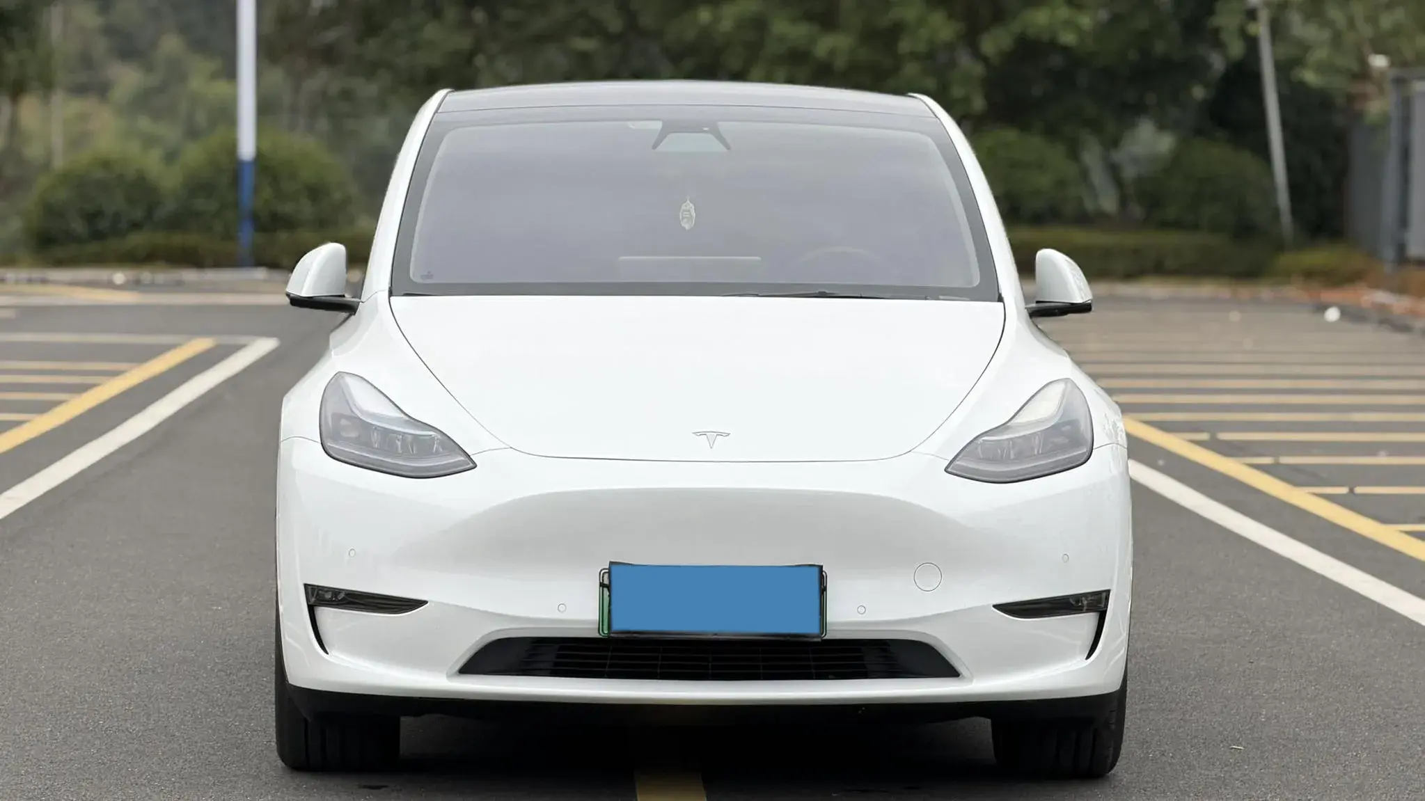 2021 TESLA MODEL thumbnail 2