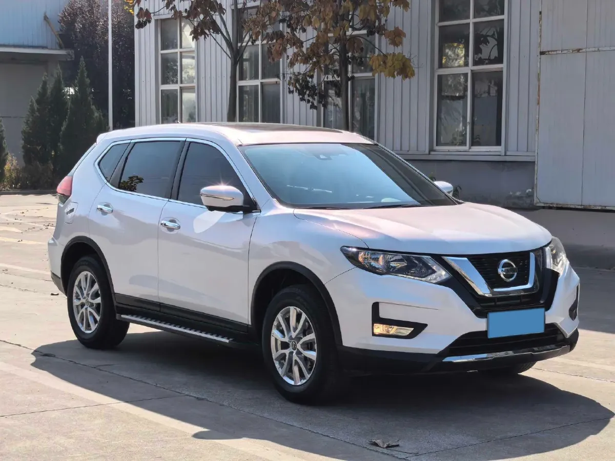 2023 Nissan X-Trail 2.0L 151HP L4 CVT,autocango,china used car exporter,china ev exporter,chinese used car exporter,chinese used ev exporter