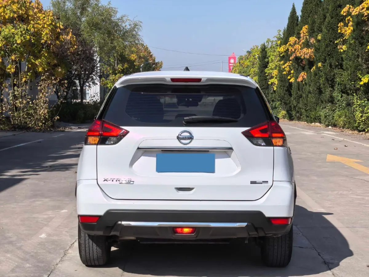 2023 Nissan X-Trail 2.0L 151HP L4 CVT,autocango,china used car exporter,china ev exporter,chinese used car exporter,chinese used ev exporter