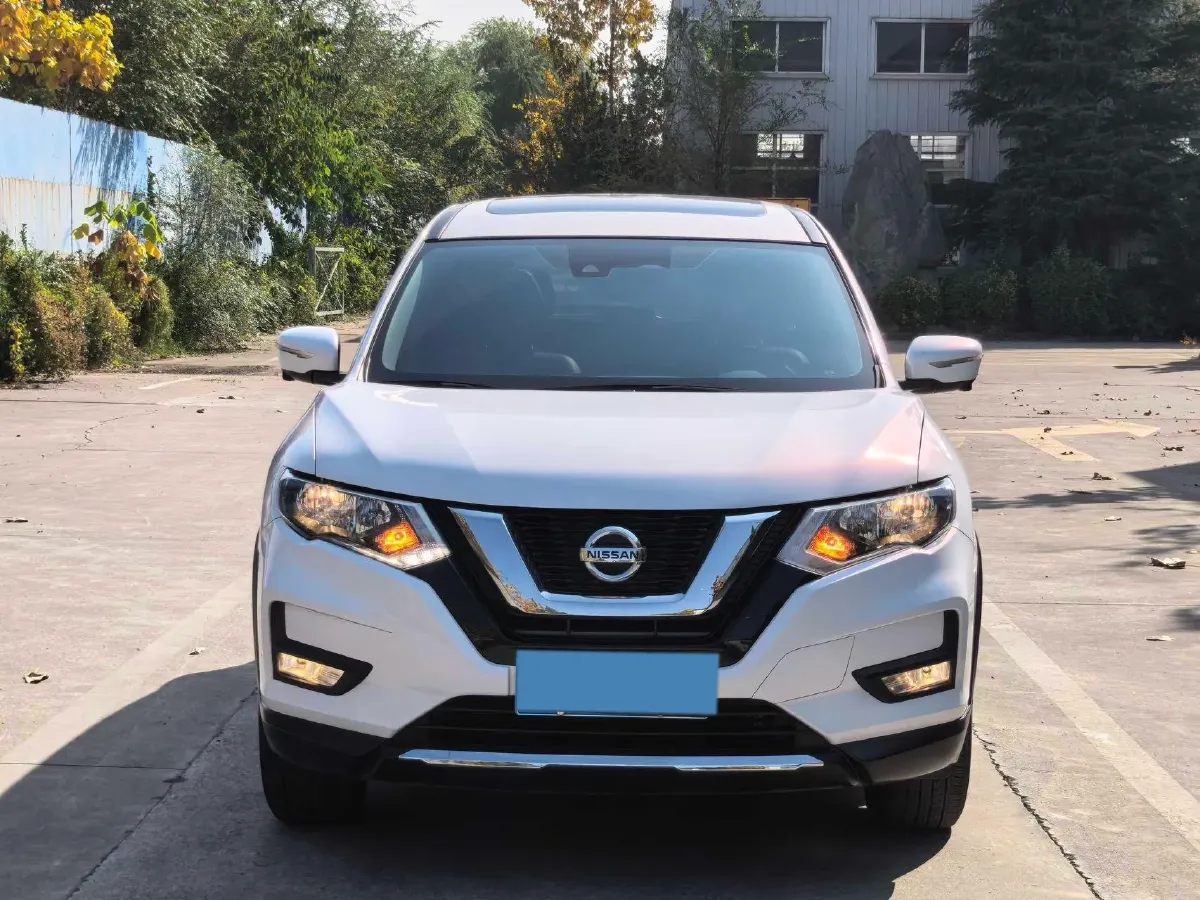 2023 Nissan X-Trail 2.0L 151HP L4 CVT,autocango,china used car exporter,china ev exporter,chinese used car exporter,chinese used ev exporter