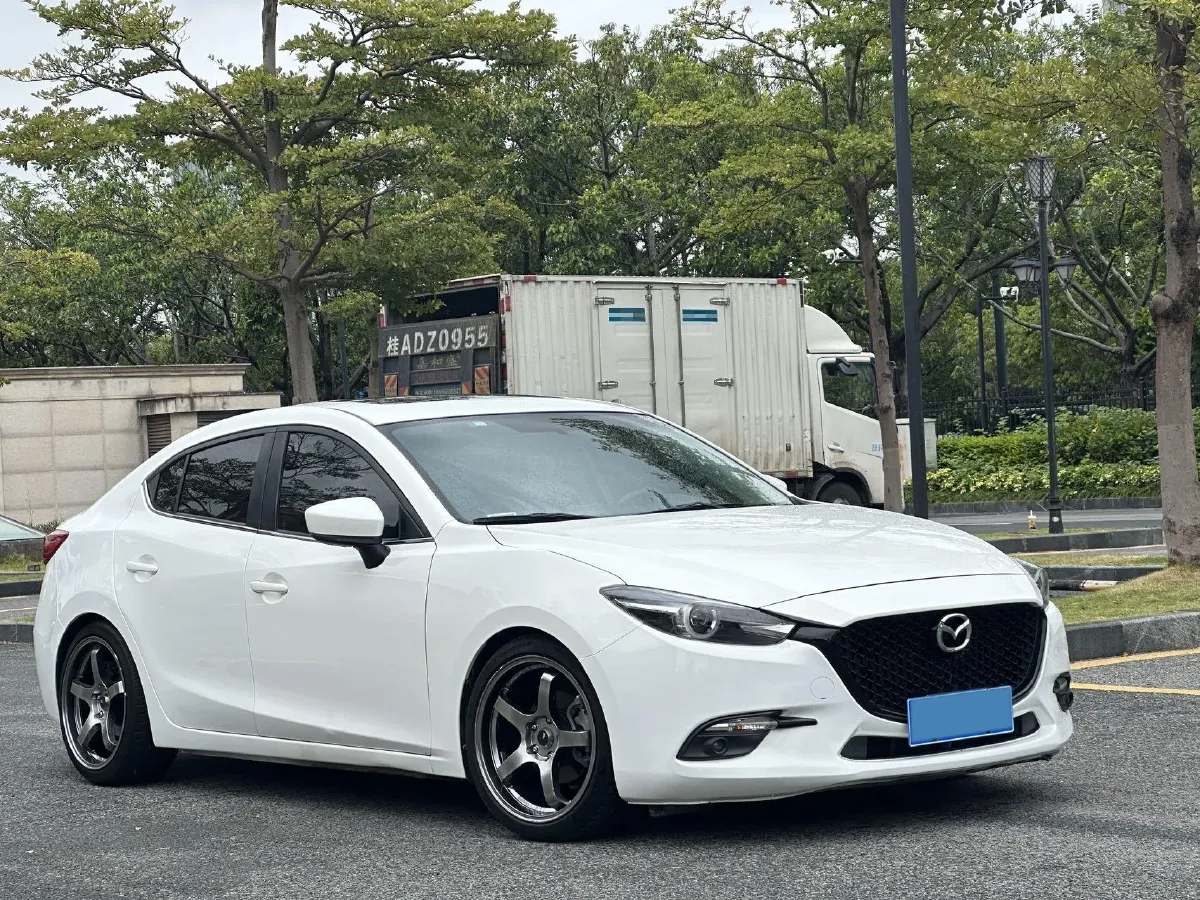 2017 Mazda 3 Axela 1.5L 117HP L4 6AT,autocango,china used car exporter,china ev exporter,chinese used car exporter,chinese used ev exporter