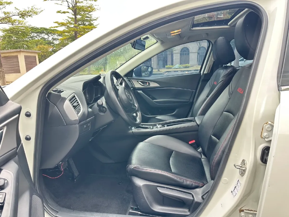 2017 Mazda 3 Axela 1.5L 117HP L4 6AT,autocango,china used car exporter,china ev exporter,chinese used car exporter,chinese used ev exporter