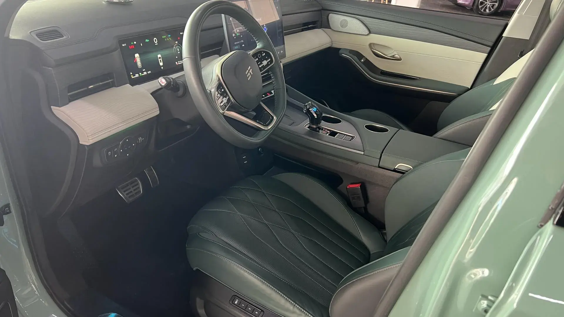 2023 JETOUR X70 thumbnail 4