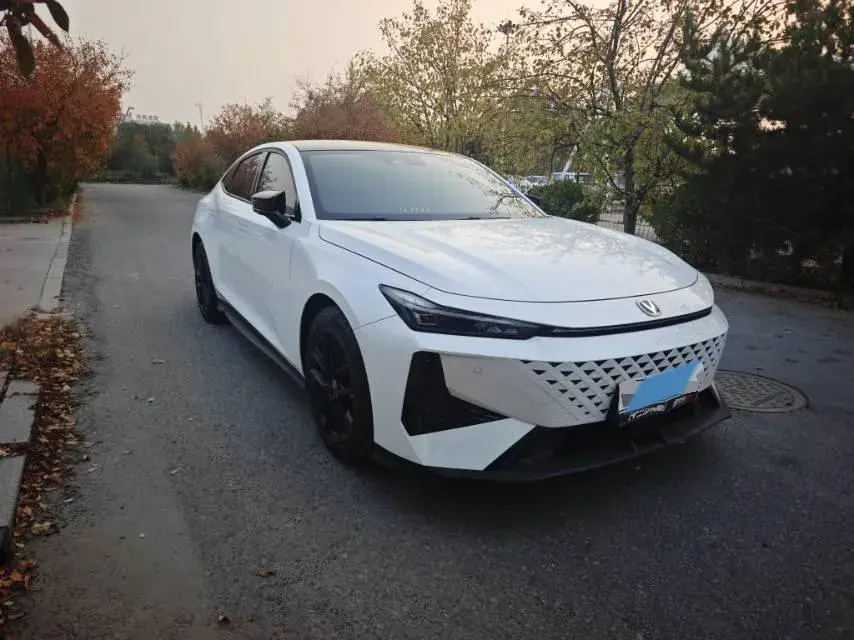 2024 CHANGAN UNI-V thumbnail 3