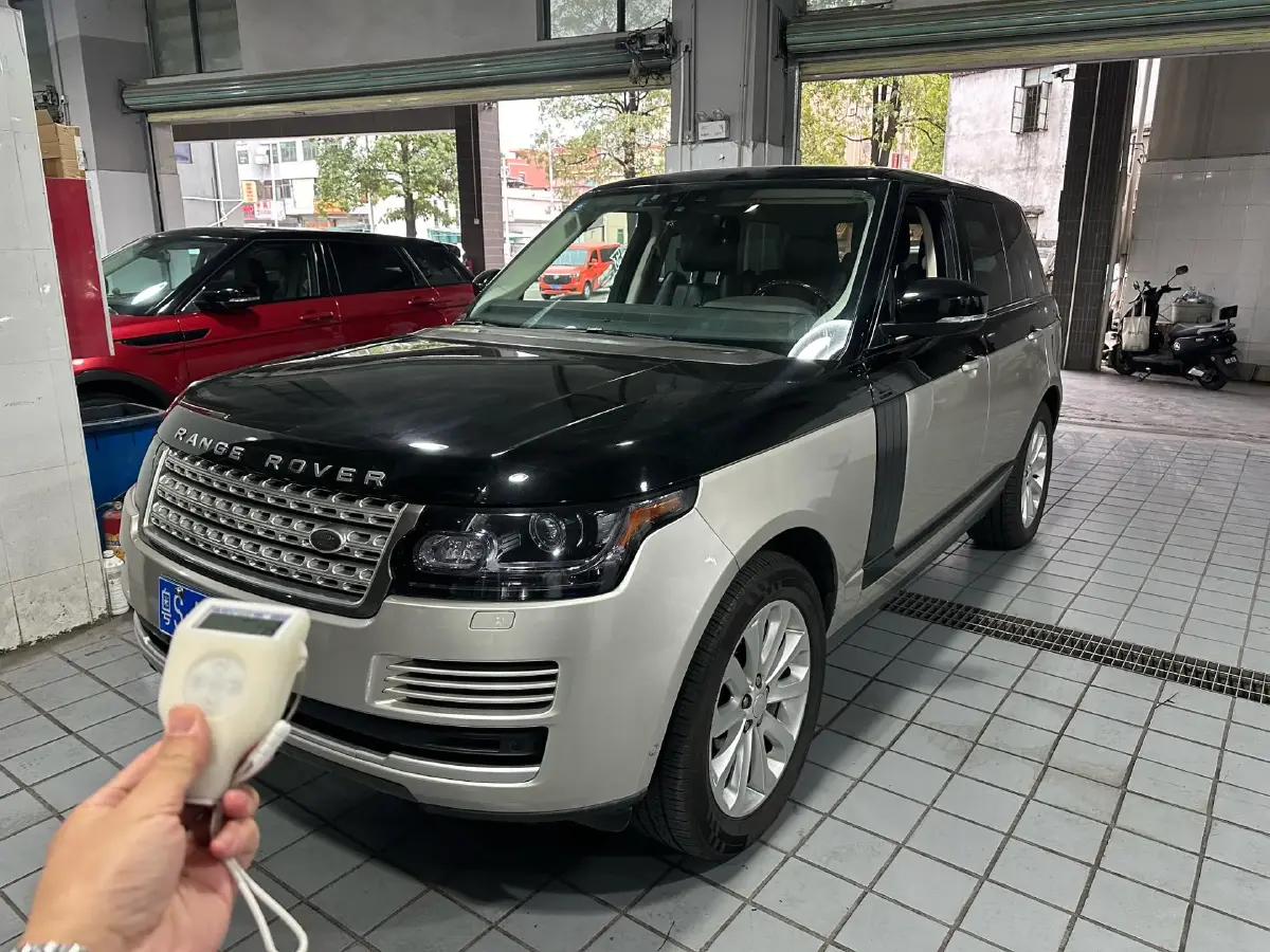 2016 Land Rover Range Rover Sport 3.0T 258HP V6 8AT 2016 Land Rover Range Rover Sport 3.0T 258HP V6 8AT