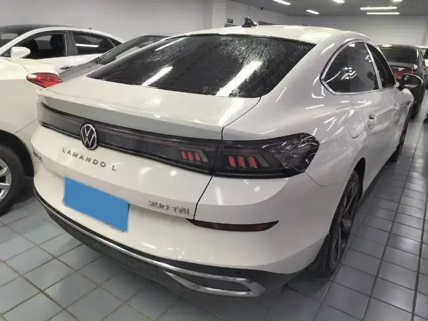 2024 VOLKSWAGEN LAMANDO thumbnail 4