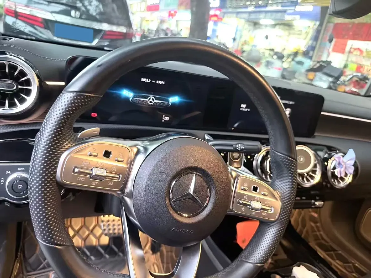 2023 Mercedes-Benz CLA Class 2.0T 224HP L4 7DCT,autocango,china used car exporter,china ev exporter,chinese used car exporter,chinese used ev exporter