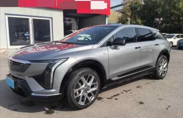 2024 CADILLAC OPTIQ view 1