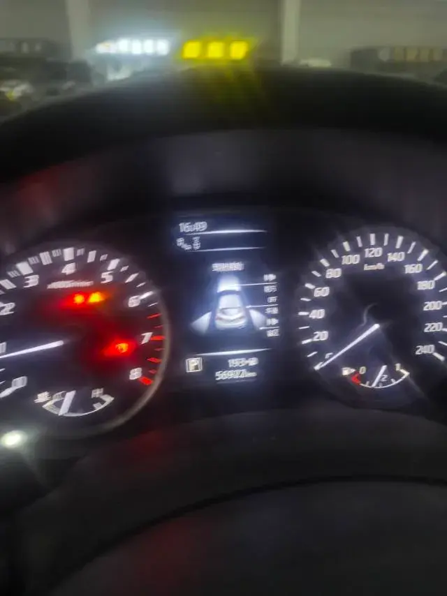 2021 NISSAN TIIDA thumbnail 3