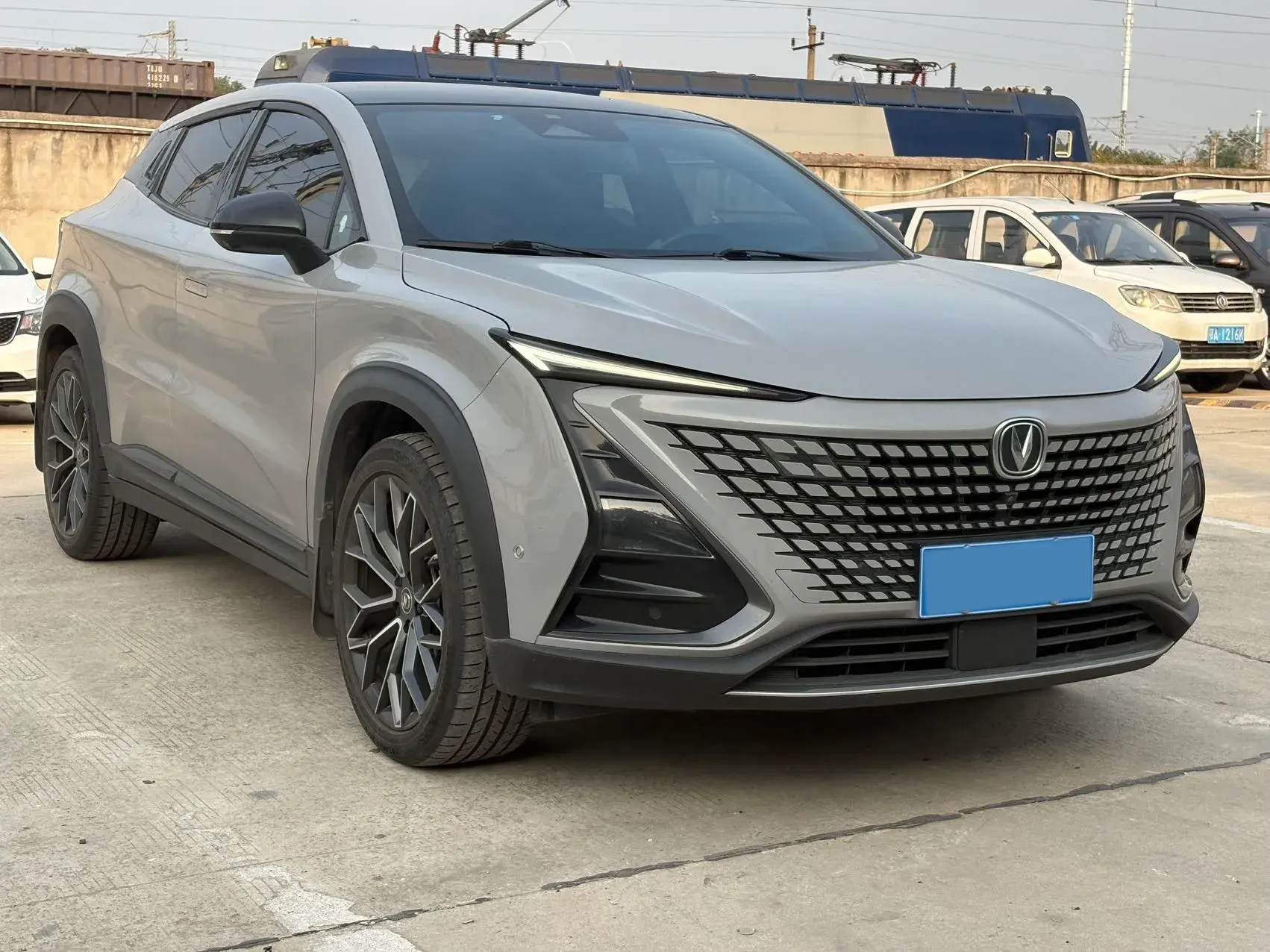 2022 CHANGAN UNI-T thumbnail 3