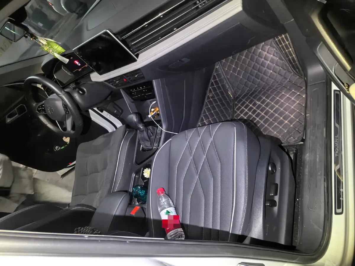 2023 Volkswagen Tiguan L 1.5T 160HP L4 7DCT,autocango,china used car exporter,china ev exporter,chinese used car exporter,chinese used ev exporter