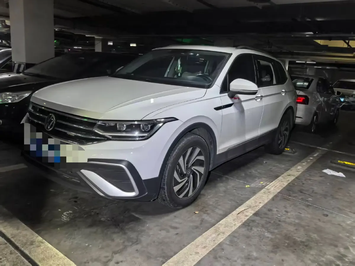 2023 Volkswagen Tiguan L 1.5T 160HP L4 7DCT,autocango,china used car exporter,china ev exporter,chinese used car exporter,chinese used ev exporter