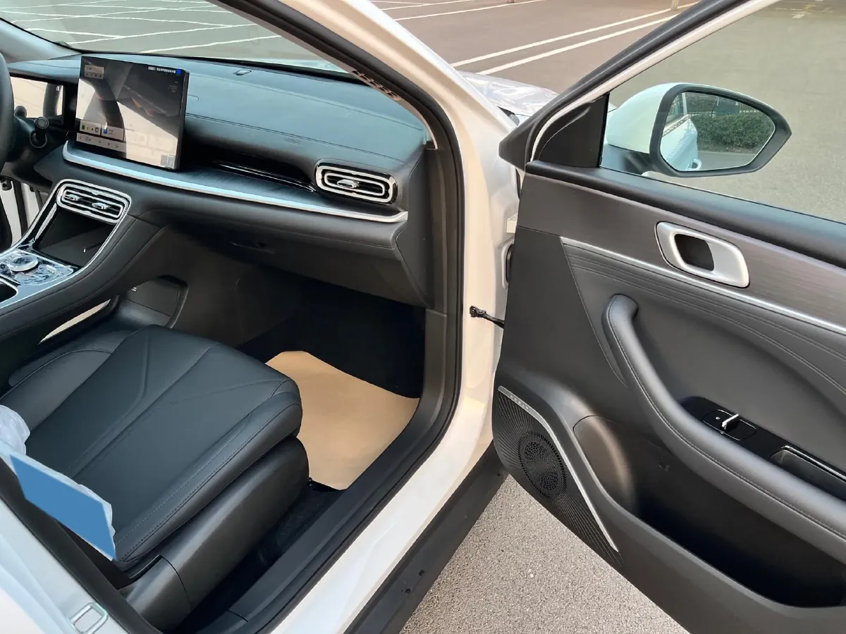 2025 Geely Galaxy Starshine 6 1.5L 112HP L4 1DHT PHEV,autocango,china used car exporter,china ev exporter,chinese used car exporter,chinese used ev exporter