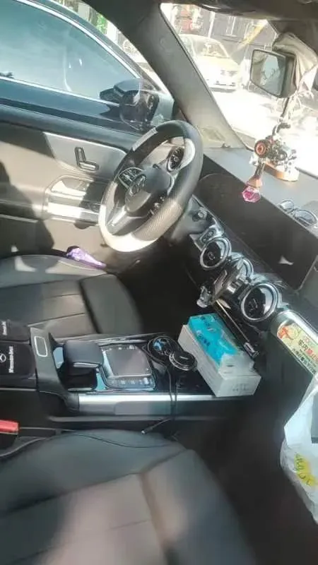 2020 Mercedes-Benz GLB Class 1.3T 136HP L4 7DCT,autocango,china used car exporter,china ev exporter,chinese used car exporter,chinese used ev exporter