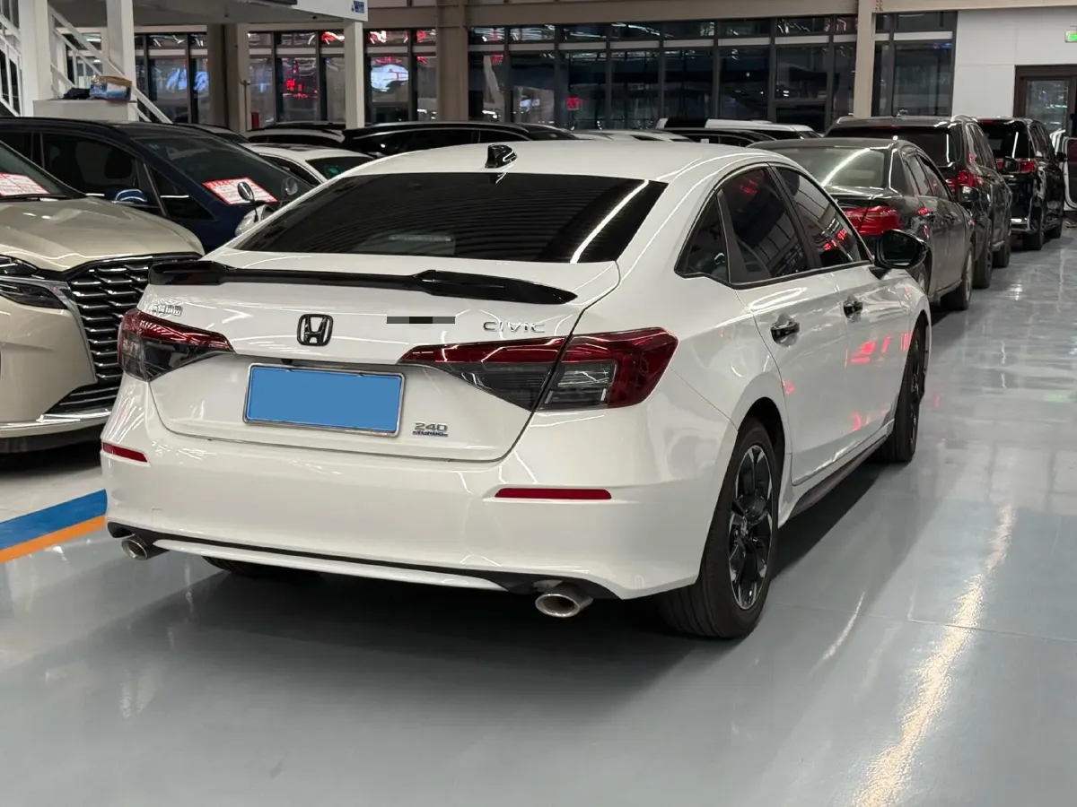 2025 Honda Civic 1.5T 182HP L4 CVT,autocango,china used car exporter,china ev exporter,chinese used car exporter,chinese used ev exporter