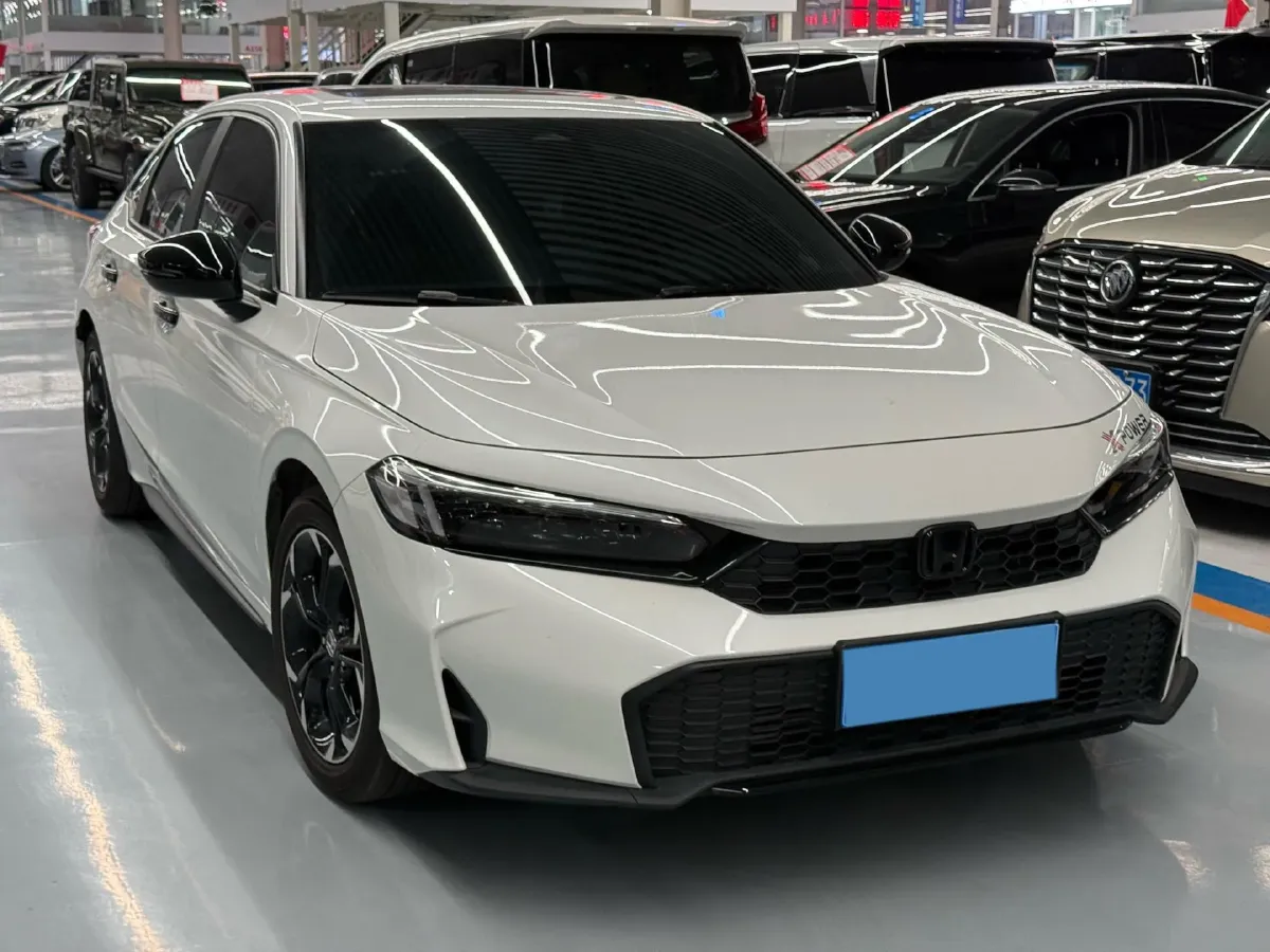 2025 Honda Civic 1.5T 182HP L4 CVT,autocango,china used car exporter,china ev exporter,chinese used car exporter,chinese used ev exporter