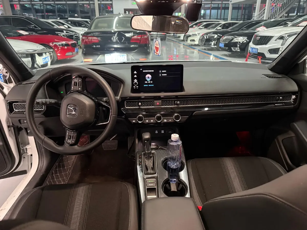 2025 Honda Civic 1.5T 182HP L4 CVT,autocango,china used car exporter,china ev exporter,chinese used car exporter,chinese used ev exporter