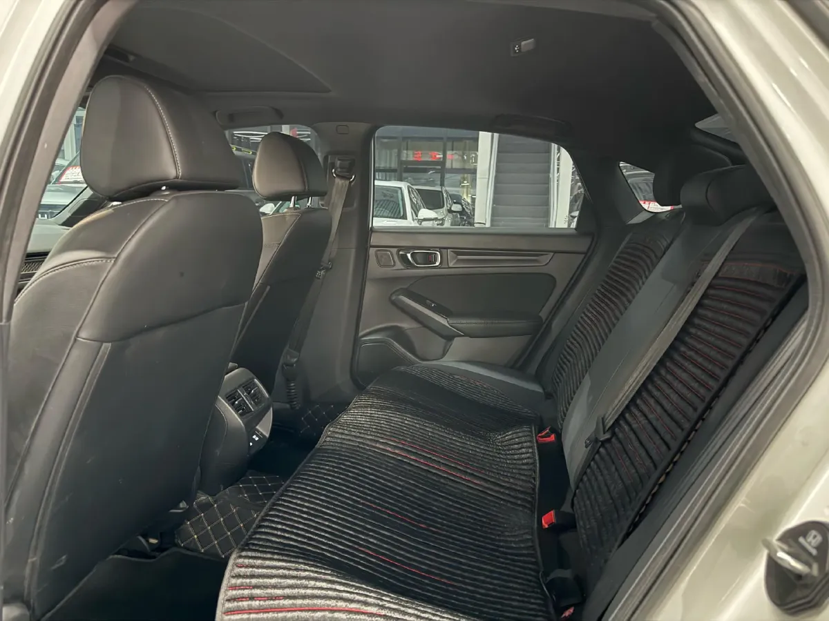 2025 Honda Civic 1.5T 182HP L4 CVT,autocango,china used car exporter,china ev exporter,chinese used car exporter,chinese used ev exporter