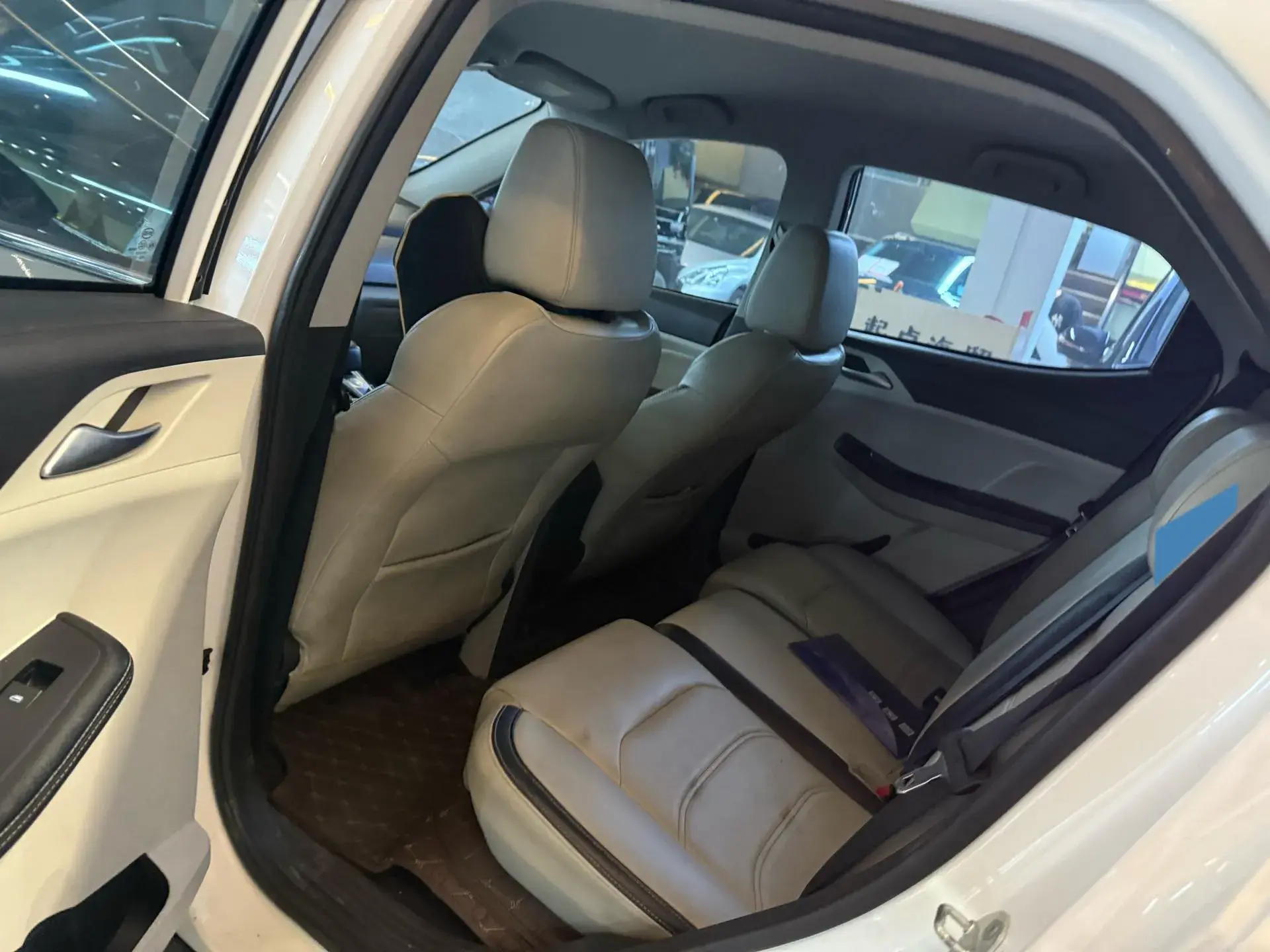 2021 BYD YUAN thumbnail 4