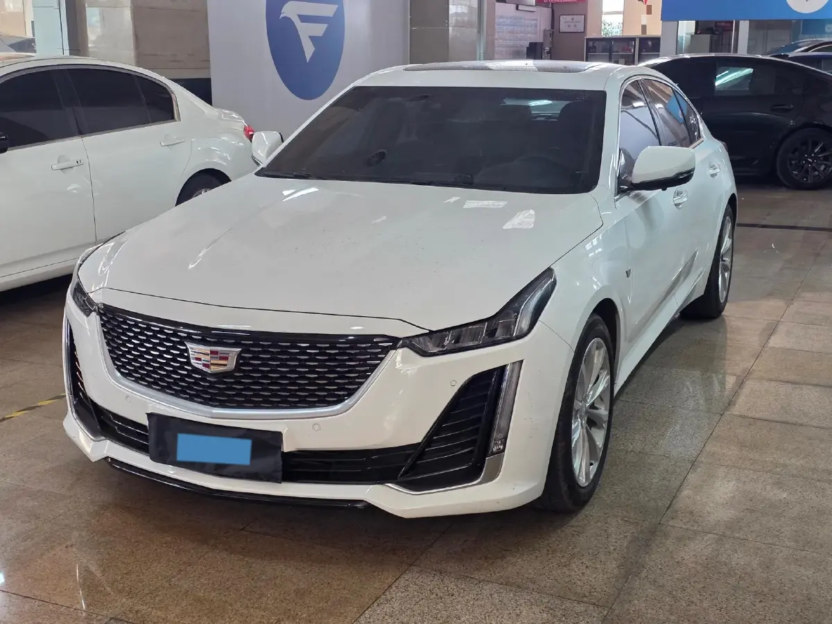 2022 Cadillac CT5 2.0T 237HP L4 10AT