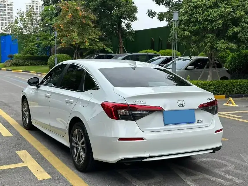 2023 HONDA CIVIC thumbnail 4