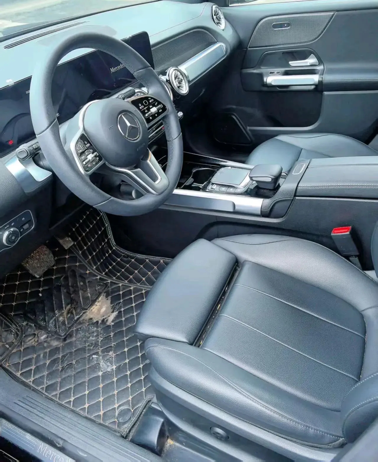 2023 MERCEDES-BENZ GLB thumbnail 4