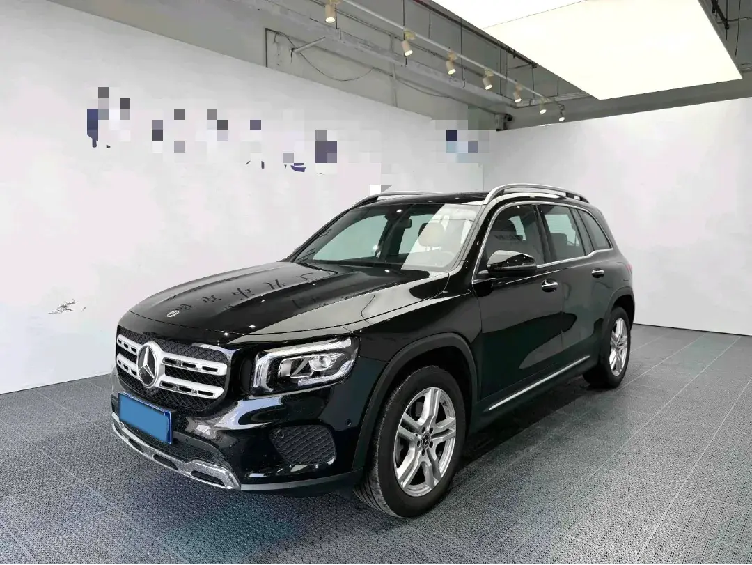 2023 MERCEDES-BENZ GLB view 1