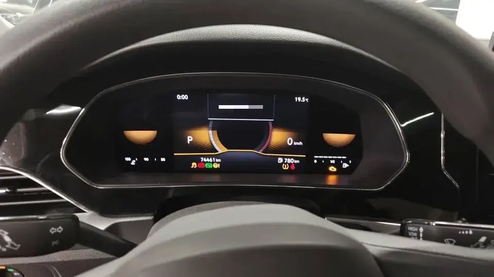 2022 VOLKSWAGEN PASSAT thumbnail 3