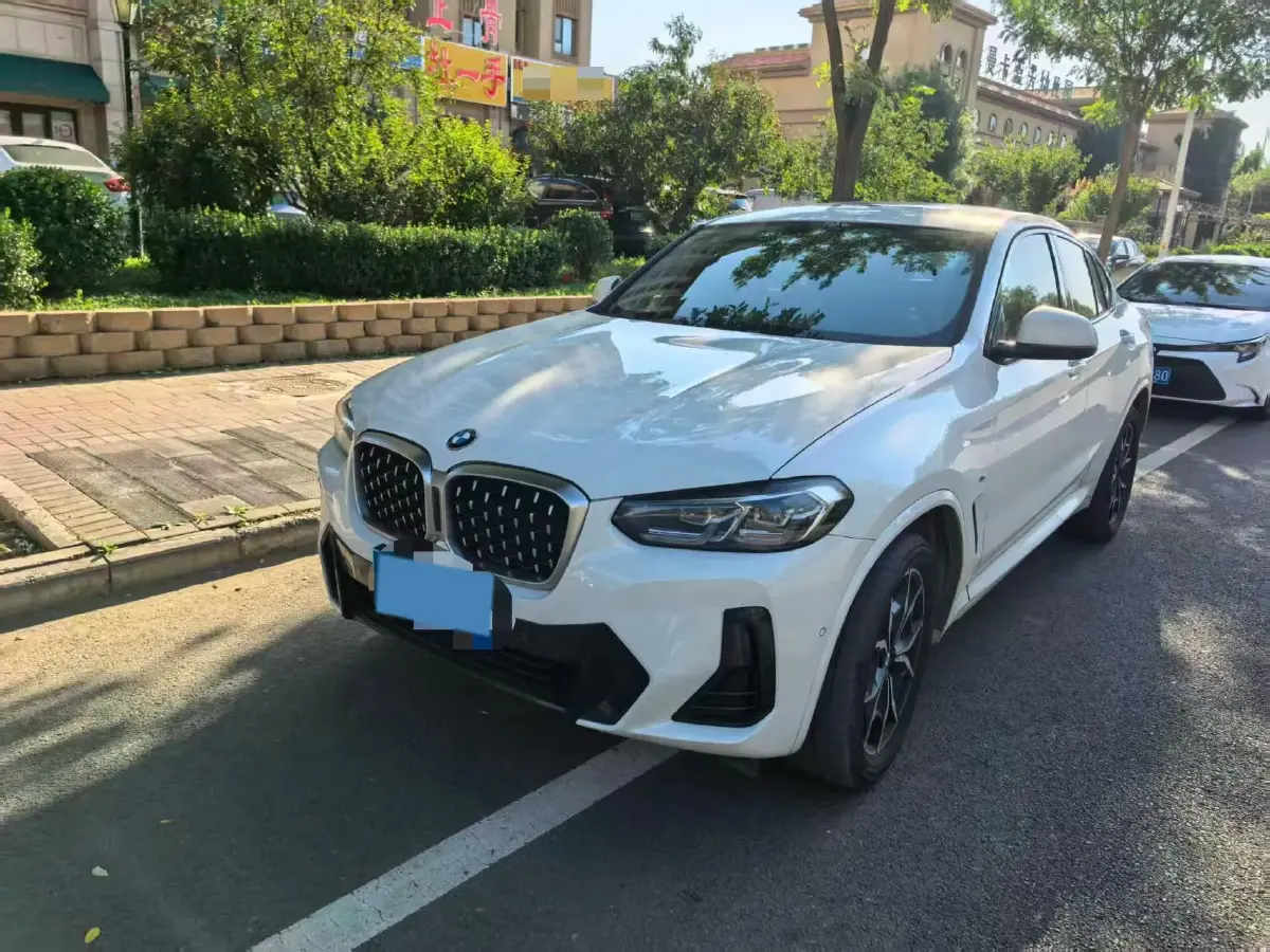 2022 BMW X4 2.0T 245HP L4 8AT