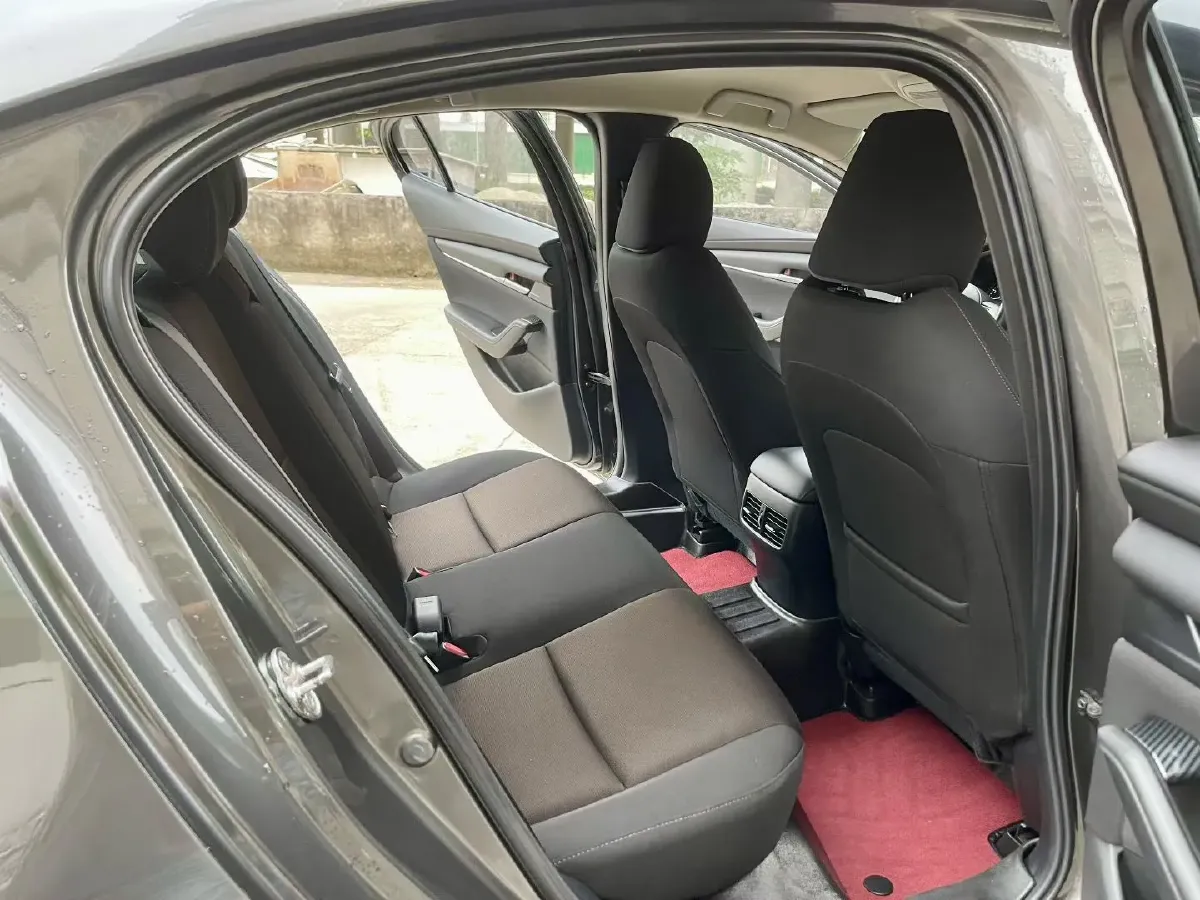 2020 Mazda 3 Axela 1.5L 117HP L4 6AT,autocango,china used car exporter,china ev exporter,chinese used car exporter,chinese used ev exporter