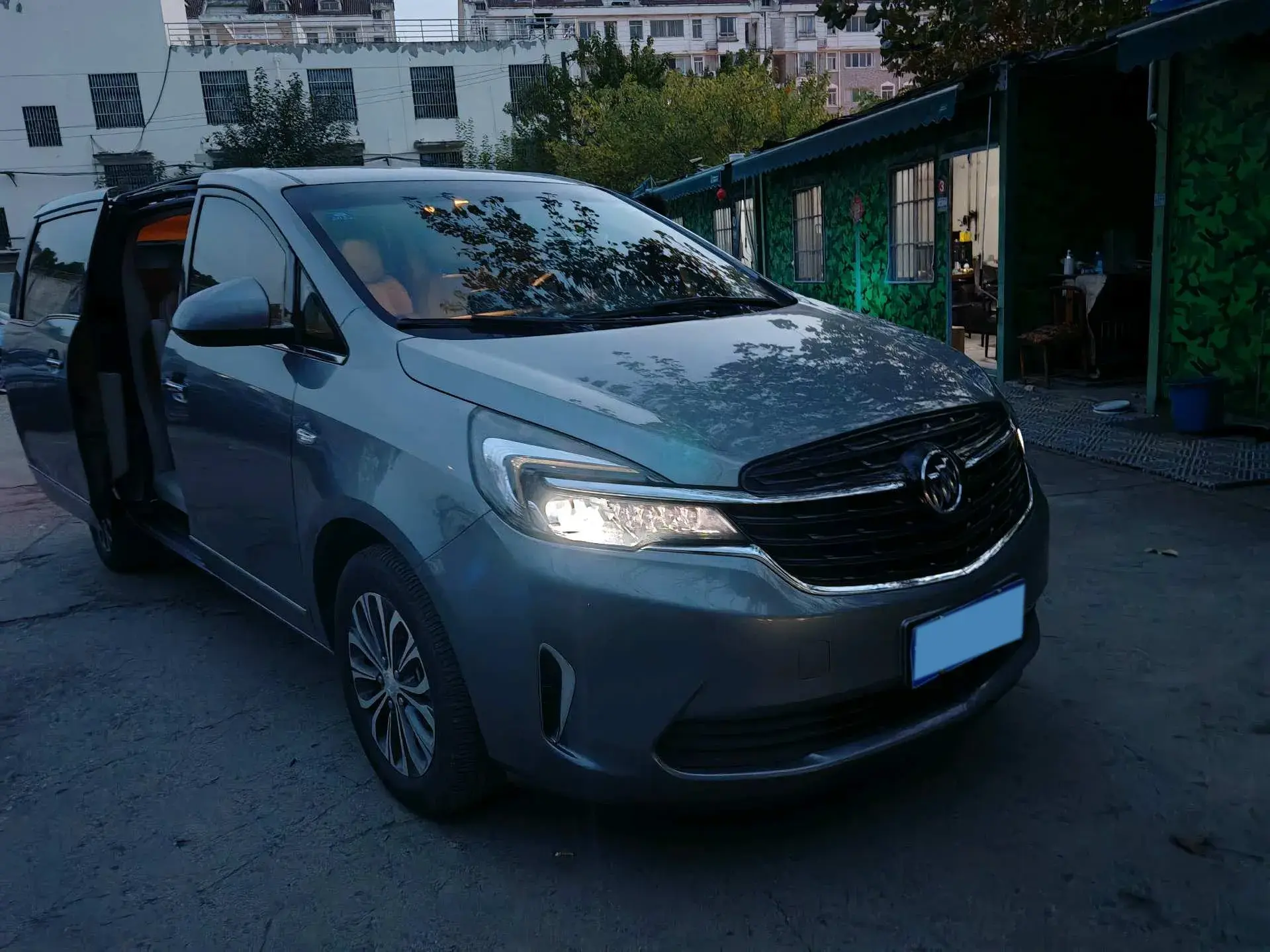 2020 BUICK GL8 thumbnail 2