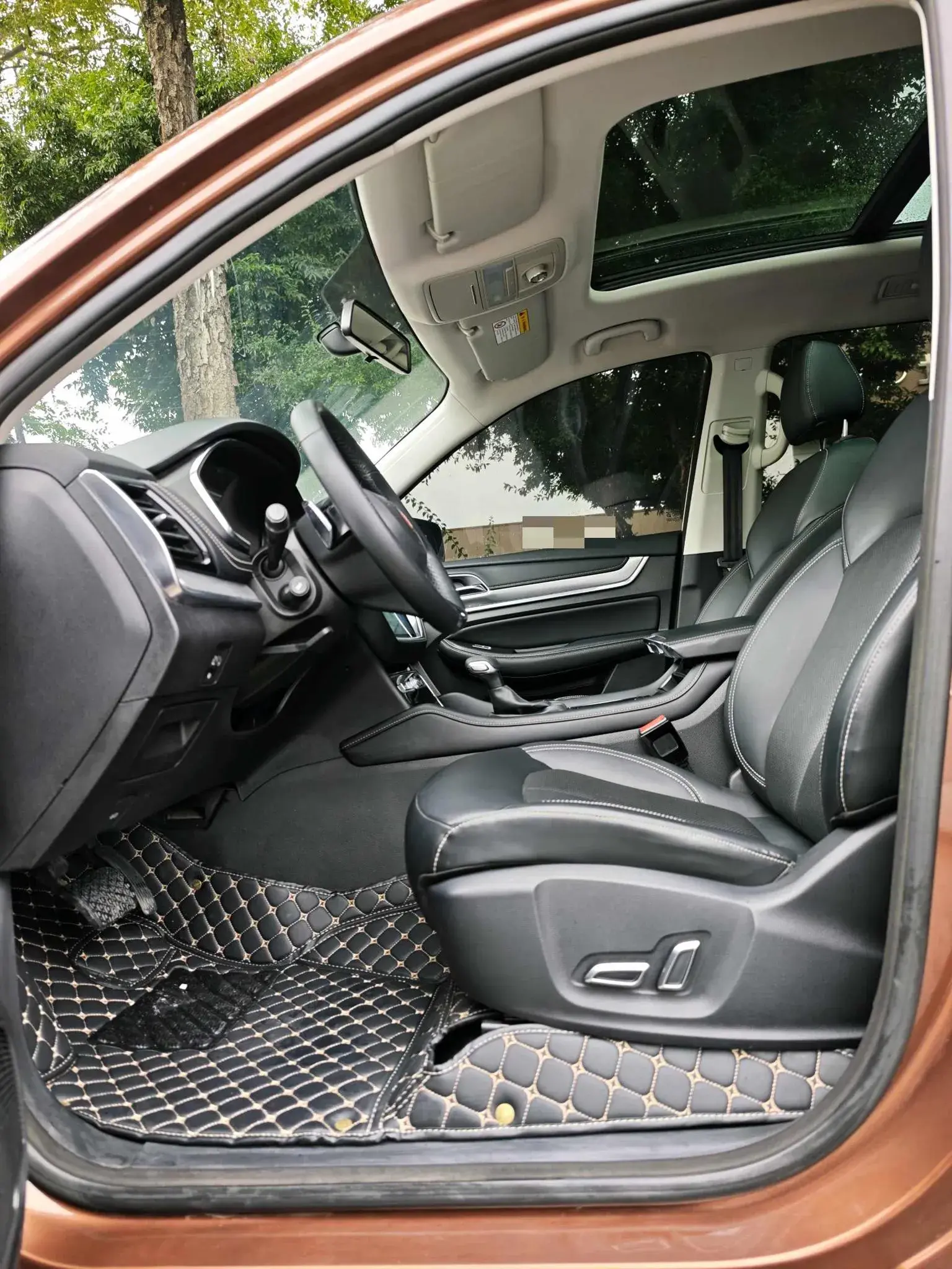 2018 ROEWE RX8 thumbnail 4