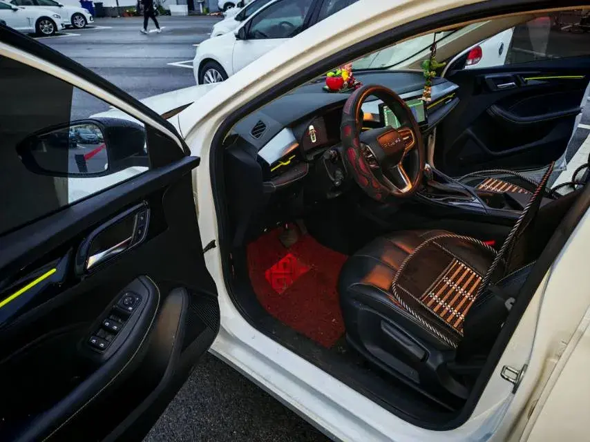 2021 ROEWE I5 thumbnail 3